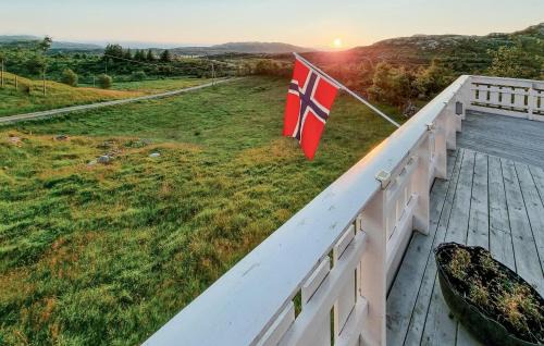 Gulen Municipality Maison | Awesome Home In Ånneland With Wifi