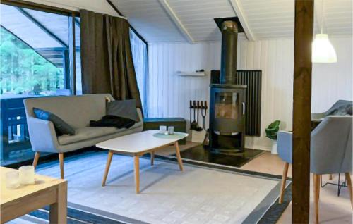 Ronninge Maison | Awesome Home In Annerstad With Sauna