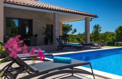 Belavici Maison | Villa Marty