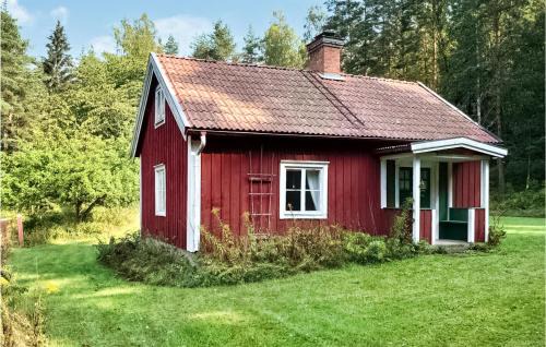 Malexander Maison | Awesome Home In Boxholm With Wifi