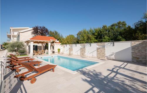 Cista Provo Maison | Awesome Home In Cista Provo