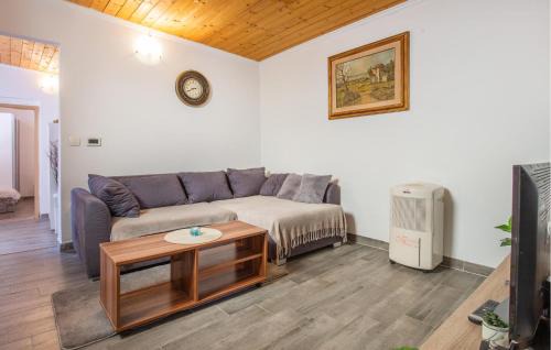 Sezana Maison | Awesome Home In Dutovlje With Wifi