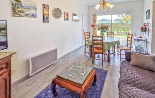 Selles-Saint-Denis Maison | Awesome Home In Selles-Saint-Denis