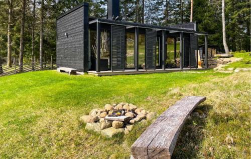 Fristad Maison | Awesome Home In Fristad With Kitchen