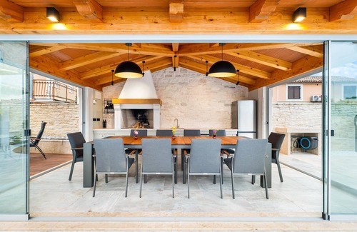 Gajana Maison | Awesome home in Gajana