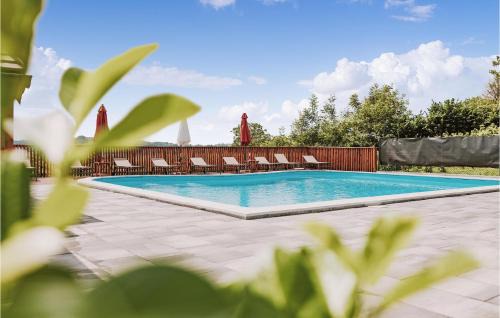 Grabrovnik Maison | Awesome Home In Grabrovnik With Sauna