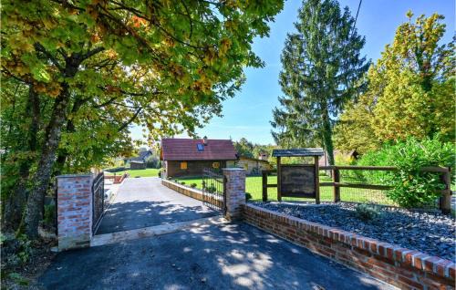 Lekenik Maison | Awesome Home In Brezane Lekenicke