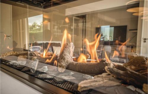Kessel Maison | Awesome Home In Kessel With Kitchen