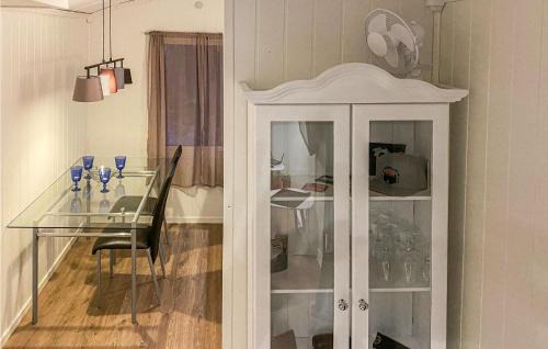Dyroy Municipality Maison | Awesome Home In Kråkrøhamn