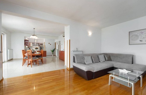 Marceljani Maison | House Roberta