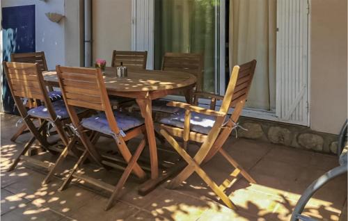 Miami Platja Maison | Awesome Home In Miami Playa With Wifi