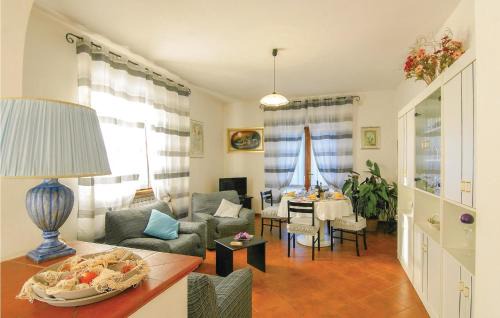 Capanne-Prato-Cinquale Maison | Awesome Home In Montignoso -Ms-