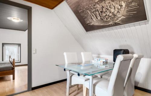 ster Assels Maison | Awesome Home In Øster Assels With Wifi