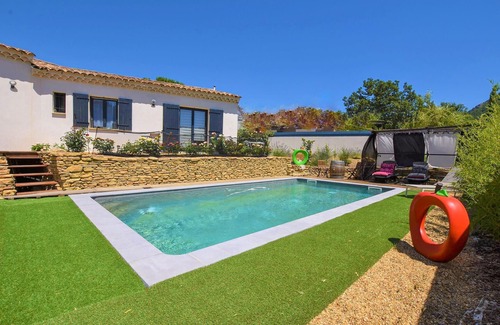 Propiac Maison | Superbe maison à Propiac avec WiFi