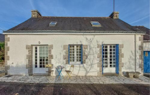 Saint-Tugdual Maison | Awesome Home In Saint-Tugdual With Wifi