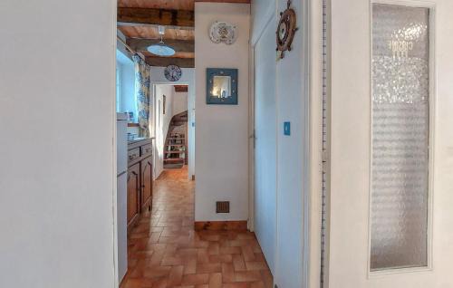 Saint-Tugdual Maison | Awesome Home In Saint-Tugdual With Wifi