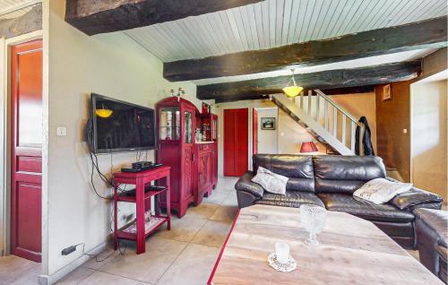Saint-Oradoux-de-Chirouze Maison | Awesome Home In Saint-Oradoux-De-Chiro
