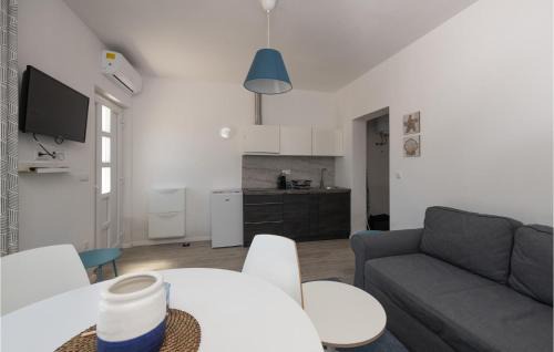 Sveta Nedelja Maison | Awesome Home In Santalezi With Wifi