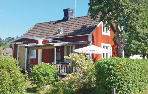 Sjotorp Maison | Awesome Home In Sjötorp With Wifi