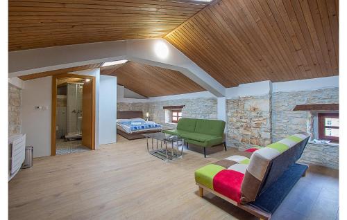 Svetvincenat Maison | Awesome Home In Svetvincenat With Wifi