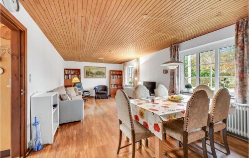 Tim Maison | Awesome Home In Tim With Wifi