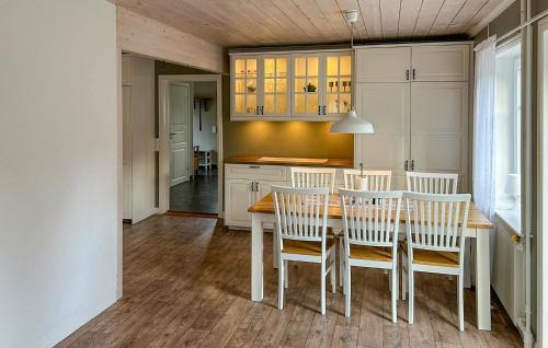 Odeshog Municipality Maison | Awesome Home In Tranås With Sauna