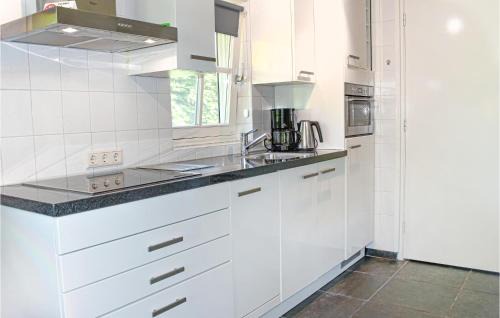 Udenhout Maison | Awesome Home In Udenhout With Wifi