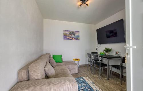 Veli Losinj Maison | Awesome Home In Veli Losinj With Wifi