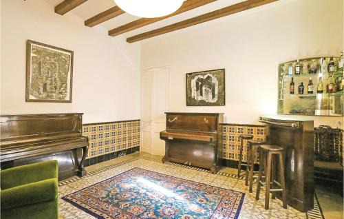 Vilanova del Valles Maison | Awesome Home In Vilanova Del Vallès