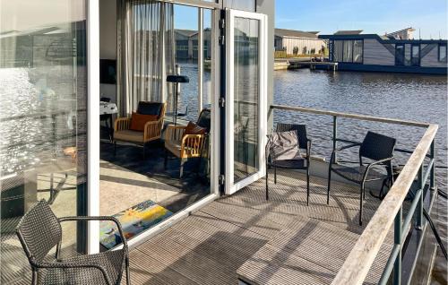 Heeg Location De Bateaux | Awesome Ship In Heeg With Harbor View