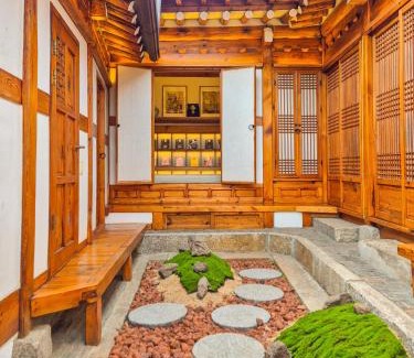 Gahoe-dong Hôtel | AWIK Hanok Stay