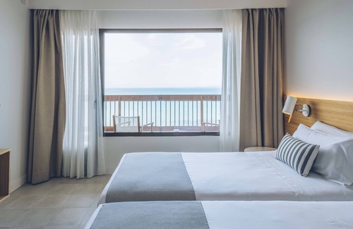 Ses Cadenes Hôtel | AYA Seahotel – Adults Only