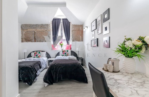 Jeronimos Maison | AYZ Juan de Mena - Auto check-in property