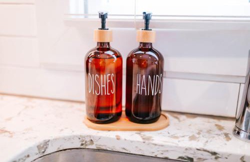 Jasper Maison | Azalea & Blackberry Cabins