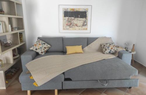 Galatas Appartement | AZALEA - Modern studio with sea view