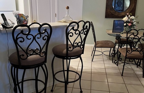 Desert Harbor Copropriété | AZVR For Seniors, Your Home Away From Home, Monthly Short Term Rental