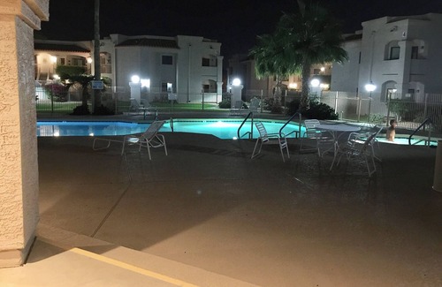 Desert Harbor Copropriété | AZVR For Seniors, Your Home Away From Home, Monthly Short Term Rental