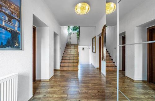 Hostavice Appartement | Báječné ubytování ve vile s bazénem a terasou v praze