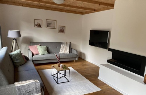 Barenburg Appartement | Büscher- FeHa Vorderdeck - vacation home, shower, WC, 2 bedrooms