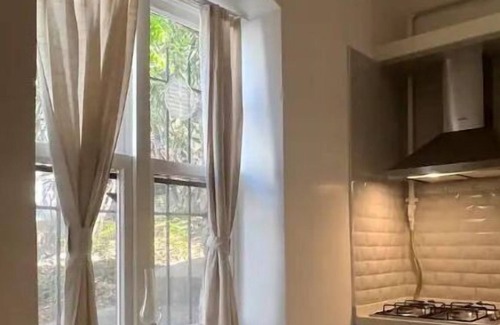 Adalar Appartement | Büyükada’da Deniz Manzaralı Köşk