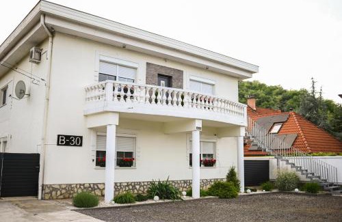 Tokaj Maison | B-30 Vendégház