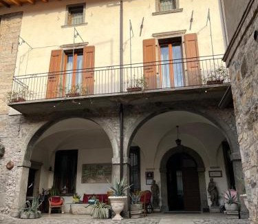 Barghe Lit Et Petit-Déjeuner | B&B Al Caseificio