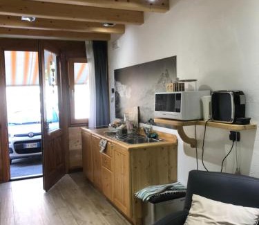 Mongnod Lit Et Petit-Déjeuner | B&B Balançon Mountain Lodge