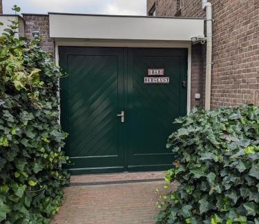 Hillegersberg-Schiebroek Appartement | B&B Berglust Rotterdam met serre en gratis parkeren