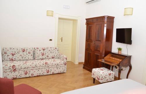 Ortigia Lit Et Petit-Déjeuner | B & B "Casa D'Alleri," le charme d'une maison historique "Ortigia". chambre triple