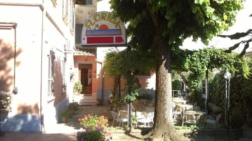 Passignano sul Trasimeno Lit Et Petit-Déjeuner | B&B Florida House