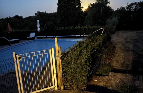 Saint-Martin-des-Fontaines Lit Et Petit-Déjeuner | B&B suite with swimming pool between Puy du fou and the ocean