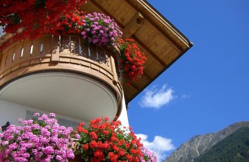 Valles Hôtel | B&B Hotel Alpenrose Rooms & Apartments