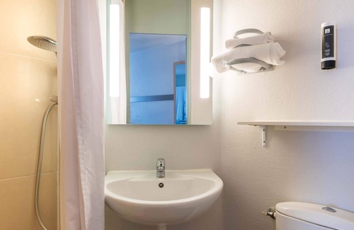 Beaucouze Hôtel | B&B HOTEL Angers 2 Université