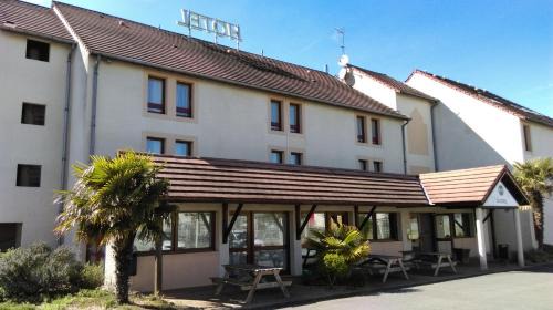 Chatellerault Hôtel | B&B HOTEL Chatellerault